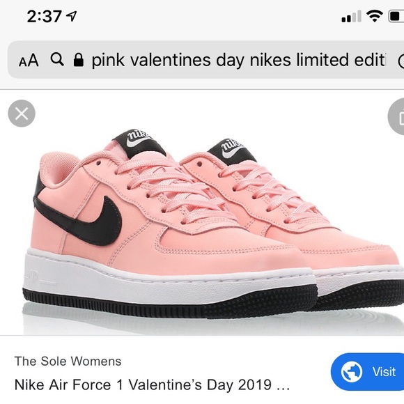 pink nike shoes
